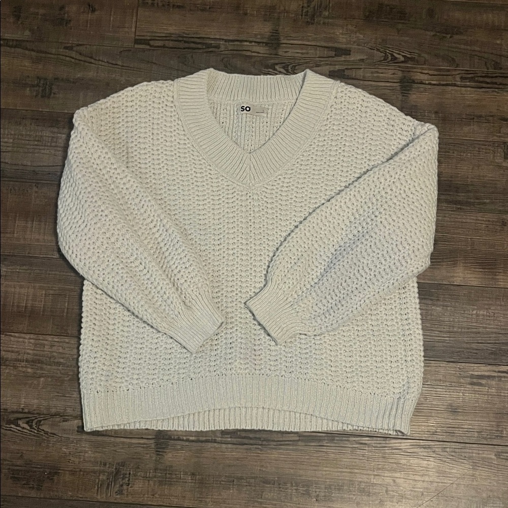 SO Men's Cream V-Neck Sweater